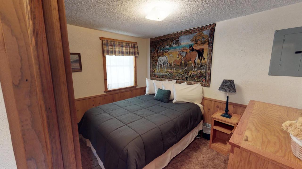 Birdwell Sheep Camp In Upper Valley With High Speed Wifi Red River Exterior photo
